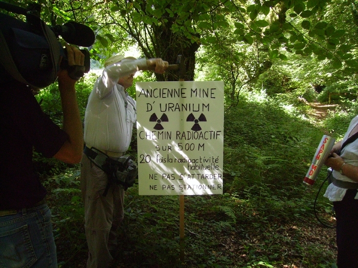pancarte-mine-uranium.jpg