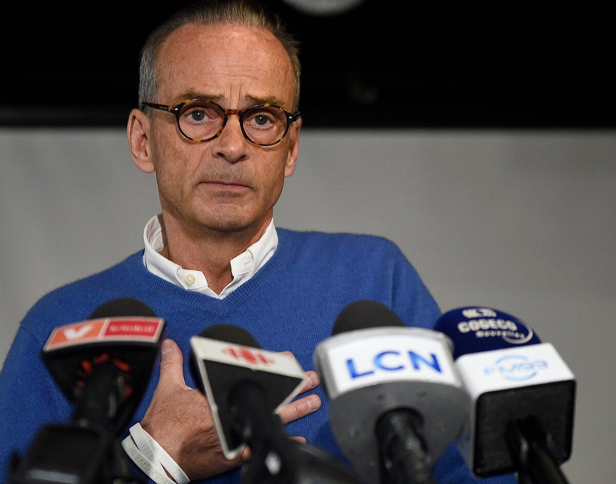 PHOTO JEAN-FRANÇOIS DESGAGNÉS « Ça me rend un peu émotif », a laissé tomber en point de presse mardi Louis Garneau, peinant difficilement à contenir ses larmes à l’annonce des graves difficultés financières vécues par l’entreprise qu’il a fondée en 1983.