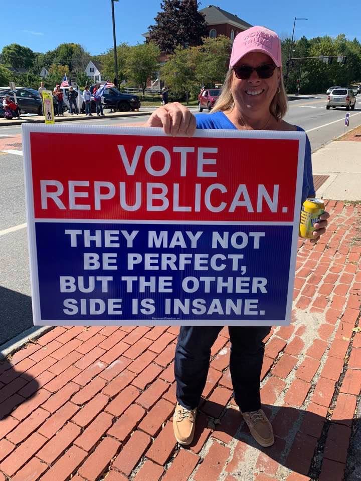 femme-qui-invite-a-voter-republicain-parce-que-les-democrates-sont-fous.jpg