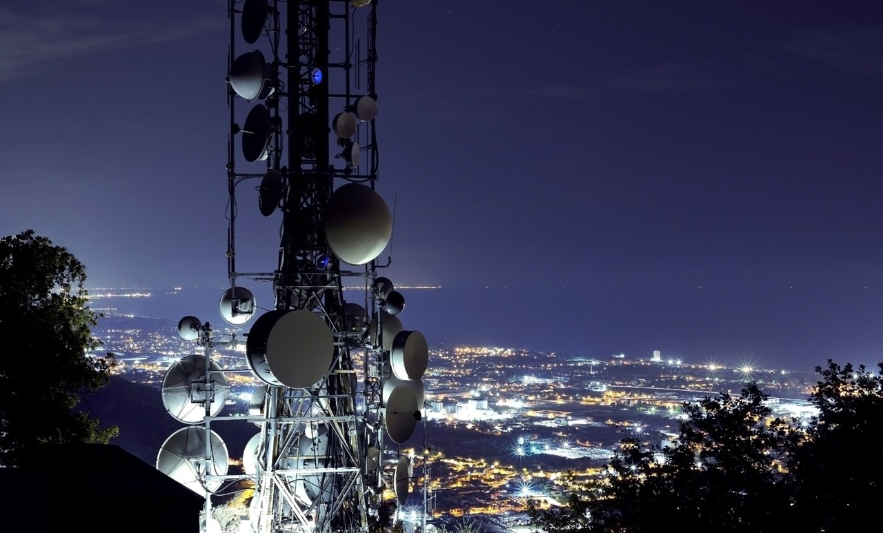 antennes-5g-et-rayonnements-electromagnetiques.jpg