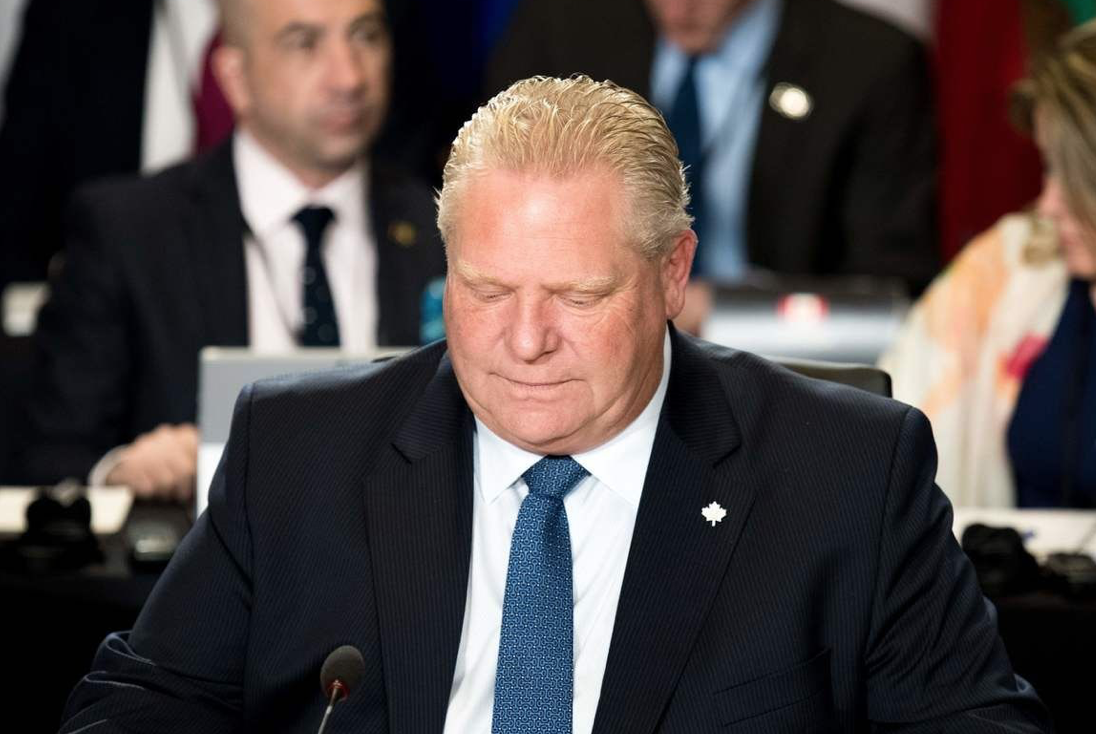 doug-ford-pm-de-l-ontario-et-collabo-de-l-oms.png