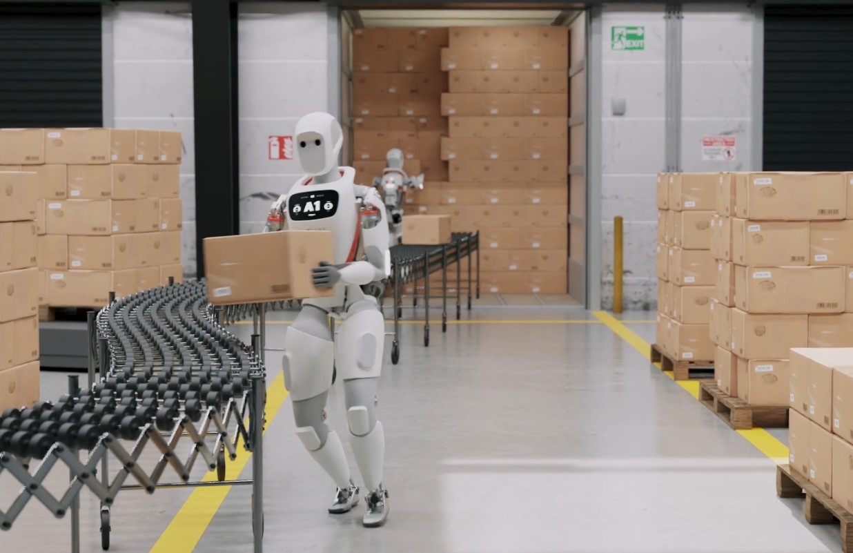 le-robot-apollo-en-entrepot.jpg