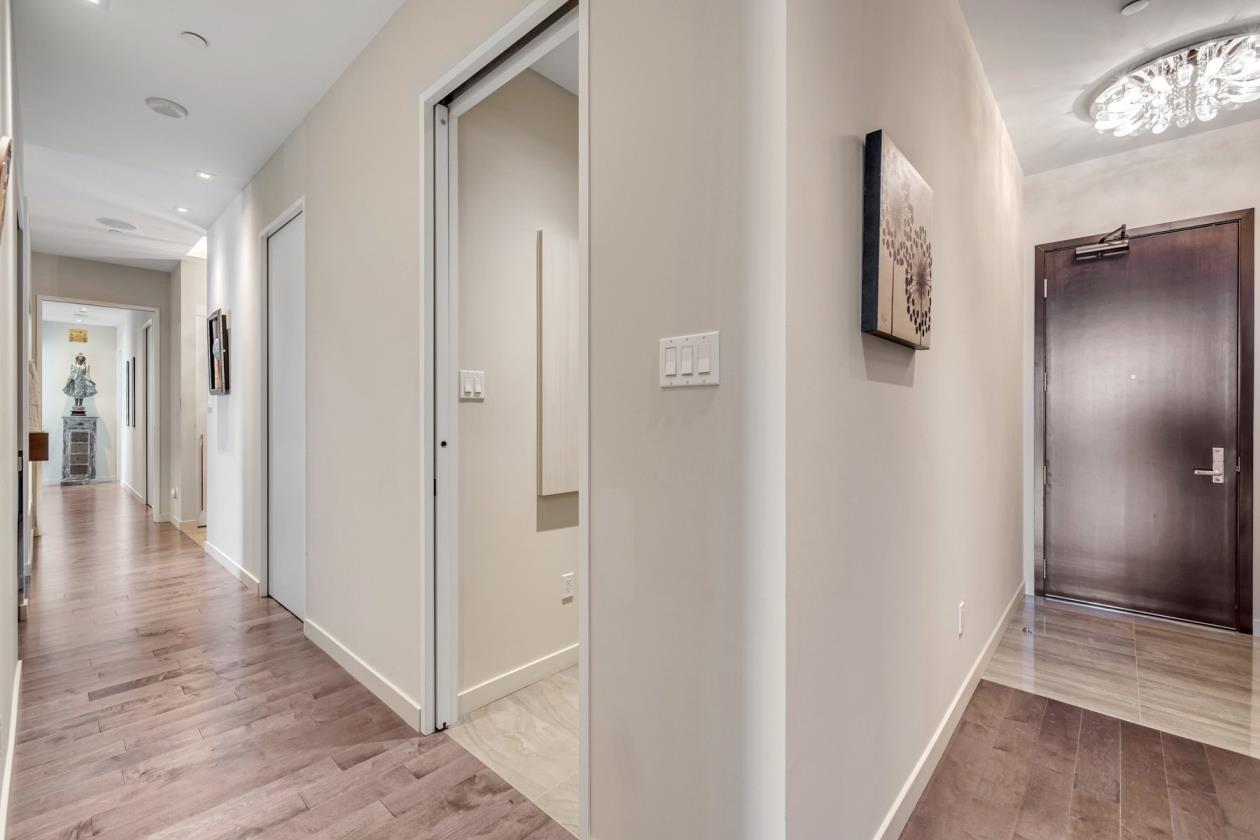 corridor-2.jpg