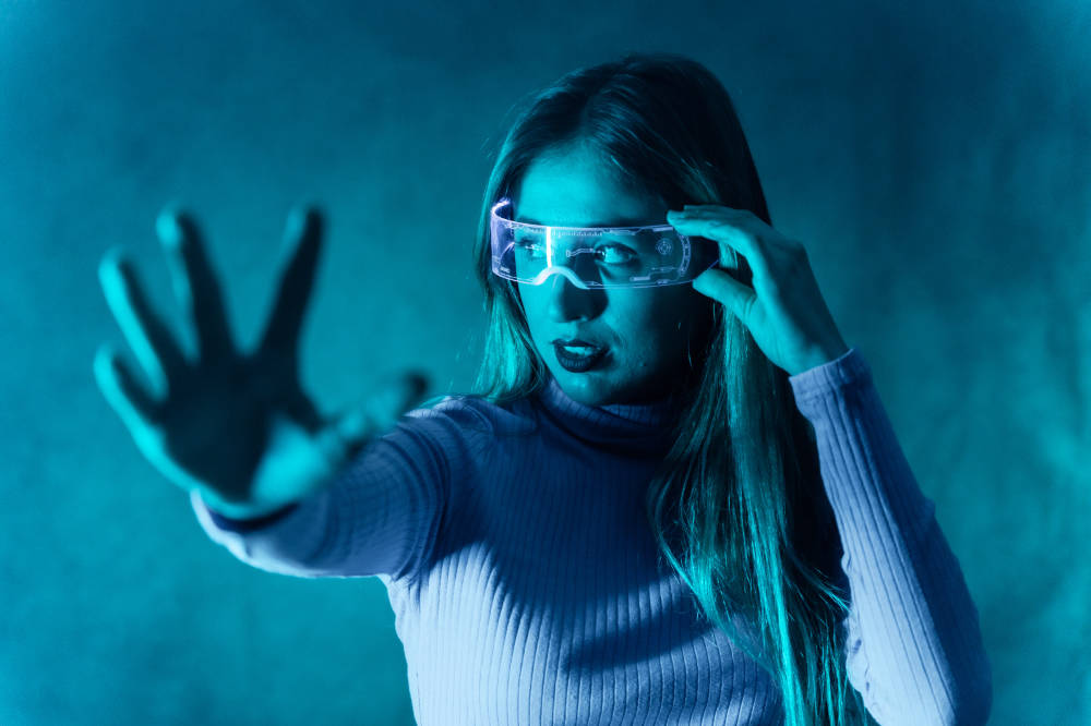 femme-dans-le-futur-proche.jpg