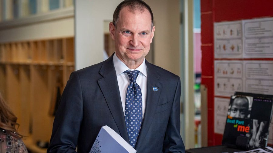 eric-girard-dit-vouloir-baisser-les-impots-mais-il-ne-le-fait-pas.jpg
