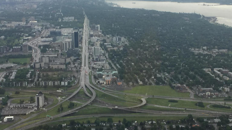 Le boulevard Laurier, près des ponts, aurait été transformé par l'arrivée du projet Humaniti. © Radio-Canada/Marc-André Boivin