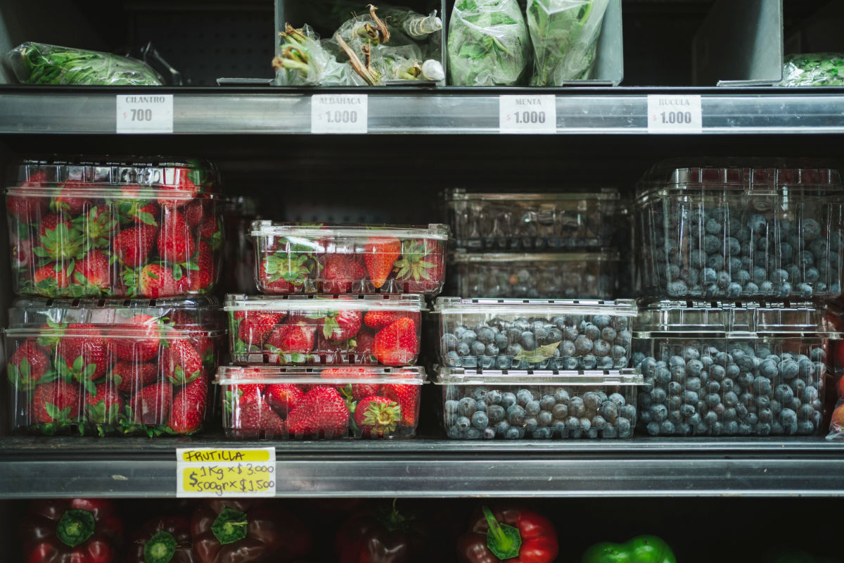 emballages-de-plastique-en-epicerie.jpg
