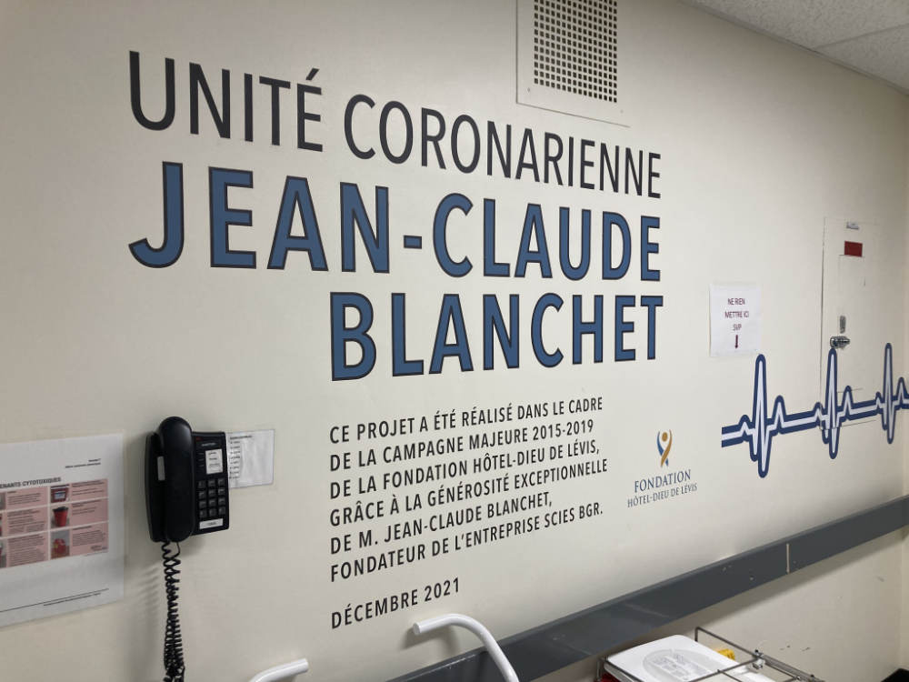 unite-coronarienne-de-l-hotel-dieu-de-levis.jpg