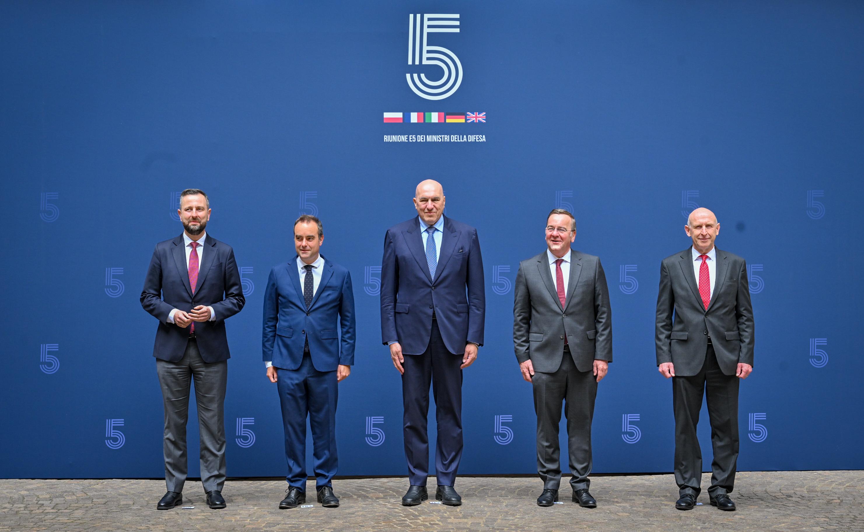 l-e5-a-rome-en-italie-le-16-mai-2025.jpg