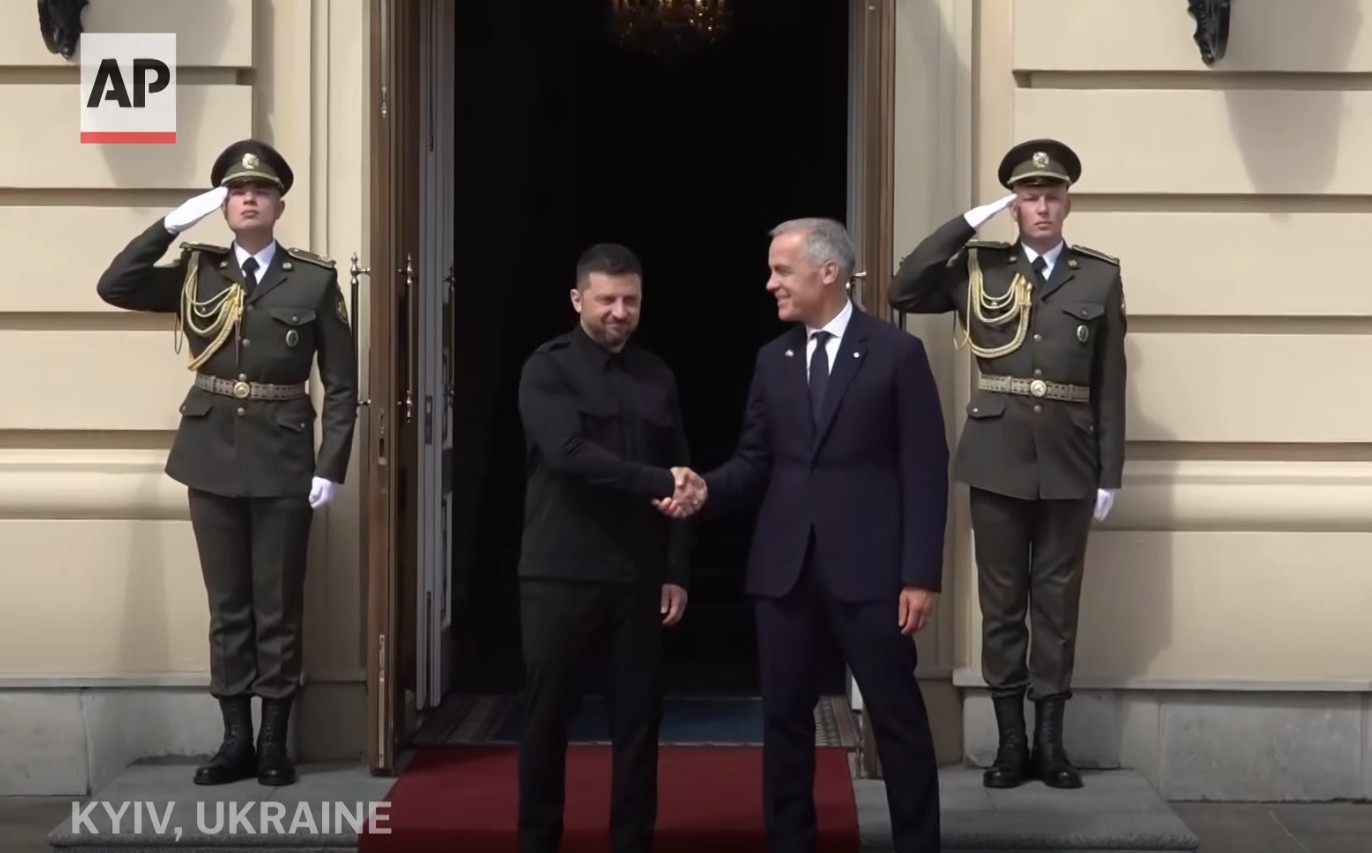 carney-avec-zelensky-en-ukraine.jpg