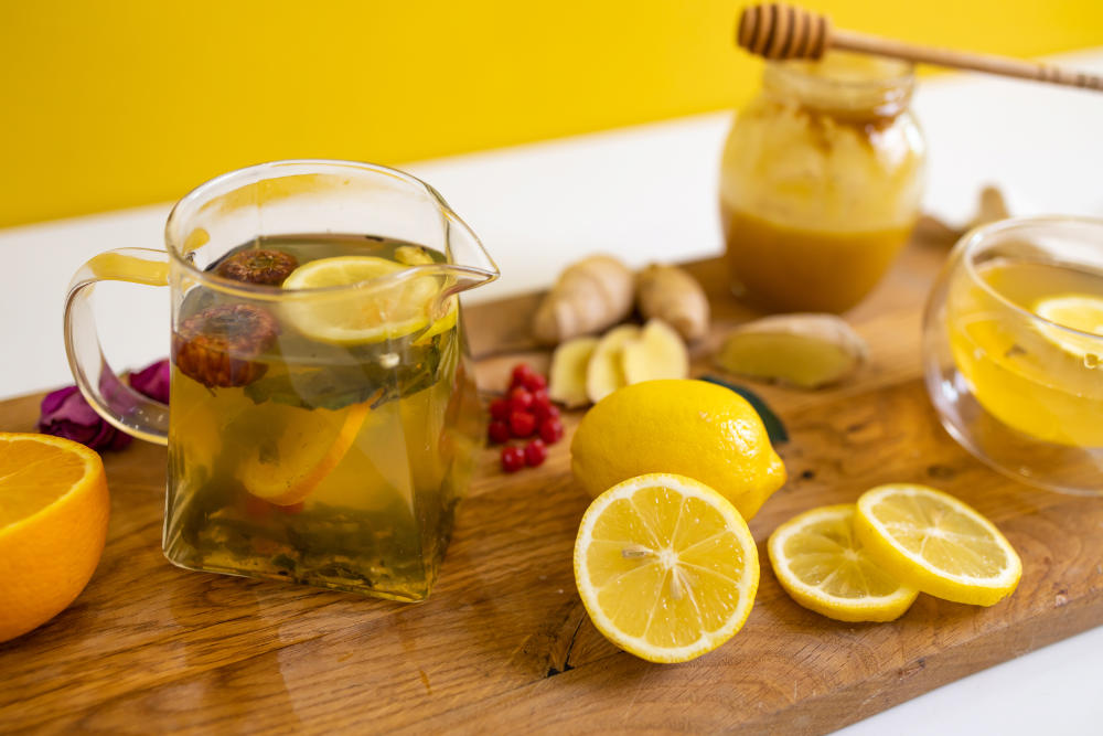 miel-et-citron-dans-l-eau-tiede.jpg