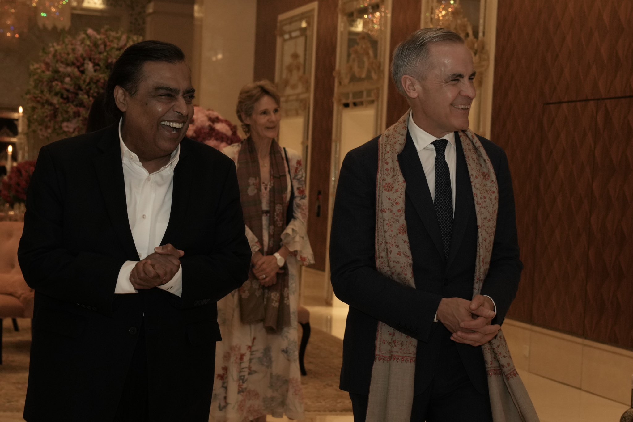 mukesh-ambani-de-reliance-industries-et-mark-carney-en-inde.jpg