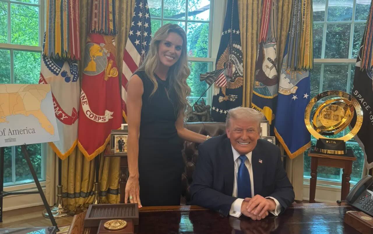 Carrie Prejean Boller affirme que la seule raison pour laquelle les États-Unis sont en guerre contre l'Iran « est à cause d'Israël ». [@CarriePrejean1] / Autres<br /><br />Source: https://www.trtworld.com/article/fb190c5931e7