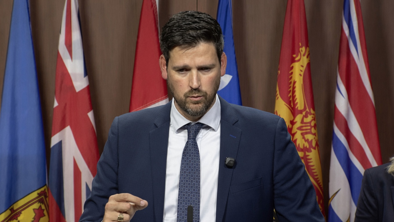 Sean Fraser, le 19 septembre 2026 à propos du PL C-9.<br /><br />Source: https://www.youtube.com/watch?v=WROaVQlHzls
