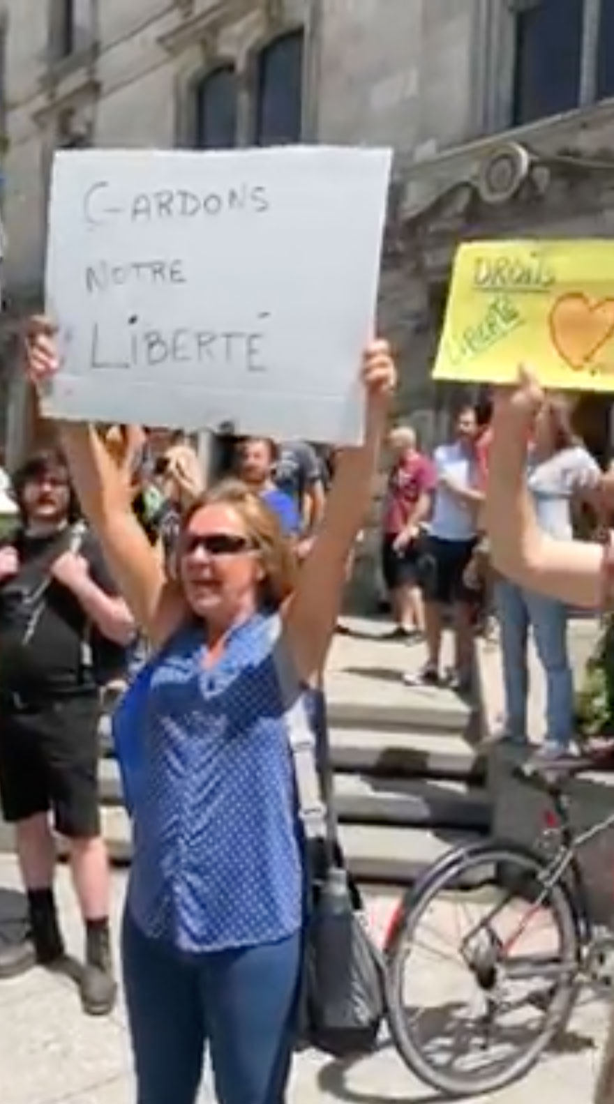 manif-de-mtl-contre-le-pl61-4.jpg