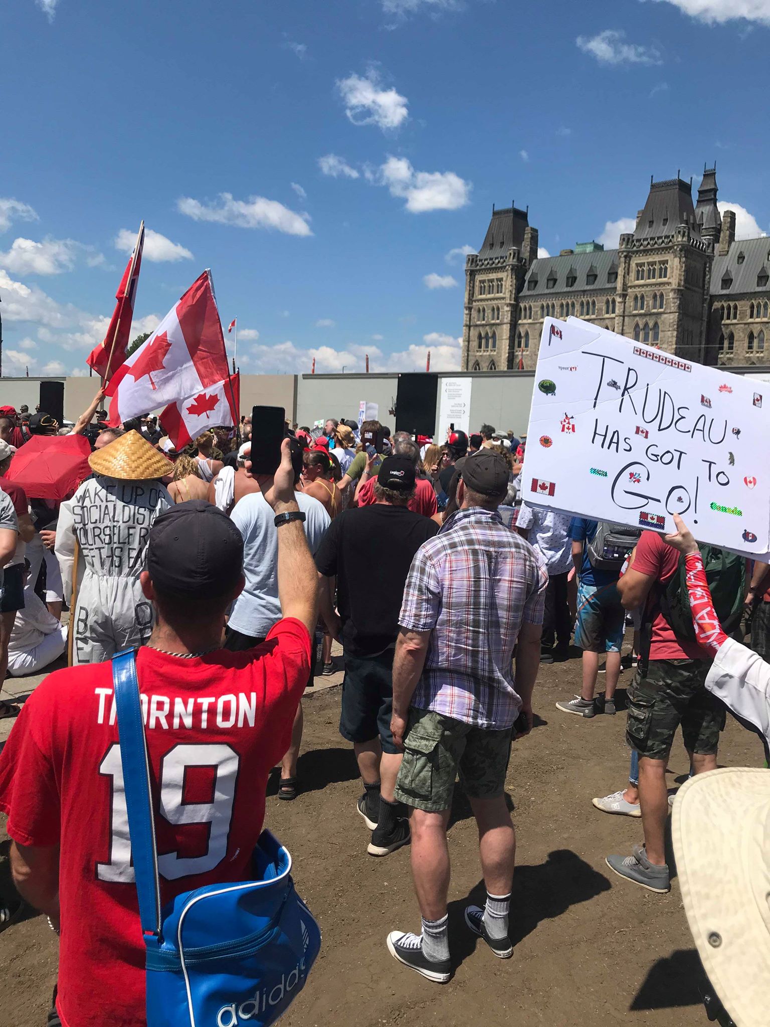 manif-a-ottawa-2.jpg