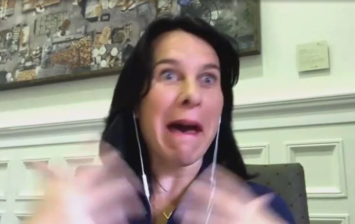 valerie-plante-mairesse-de-montreal-pro-masque.JPG