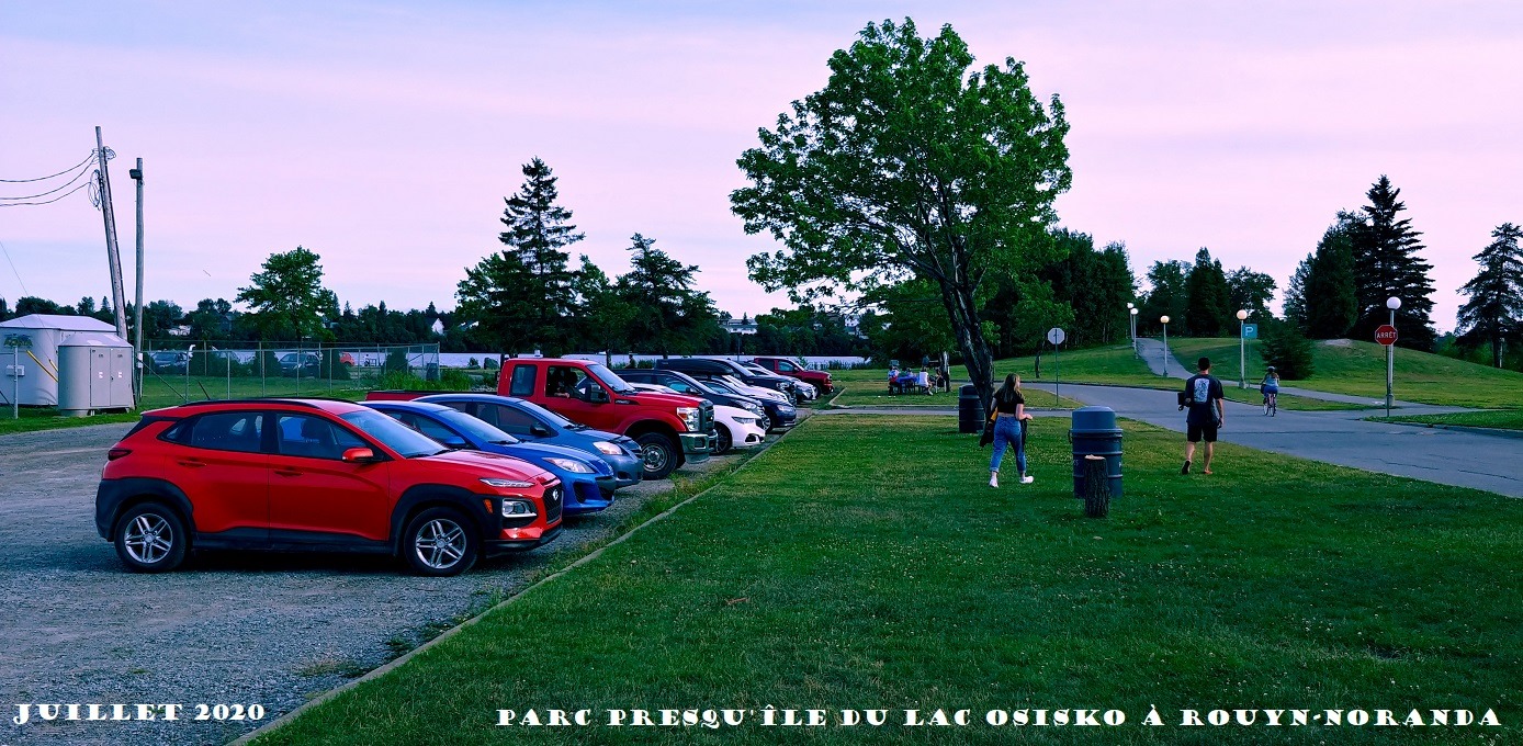 stationnement du parc.jpg