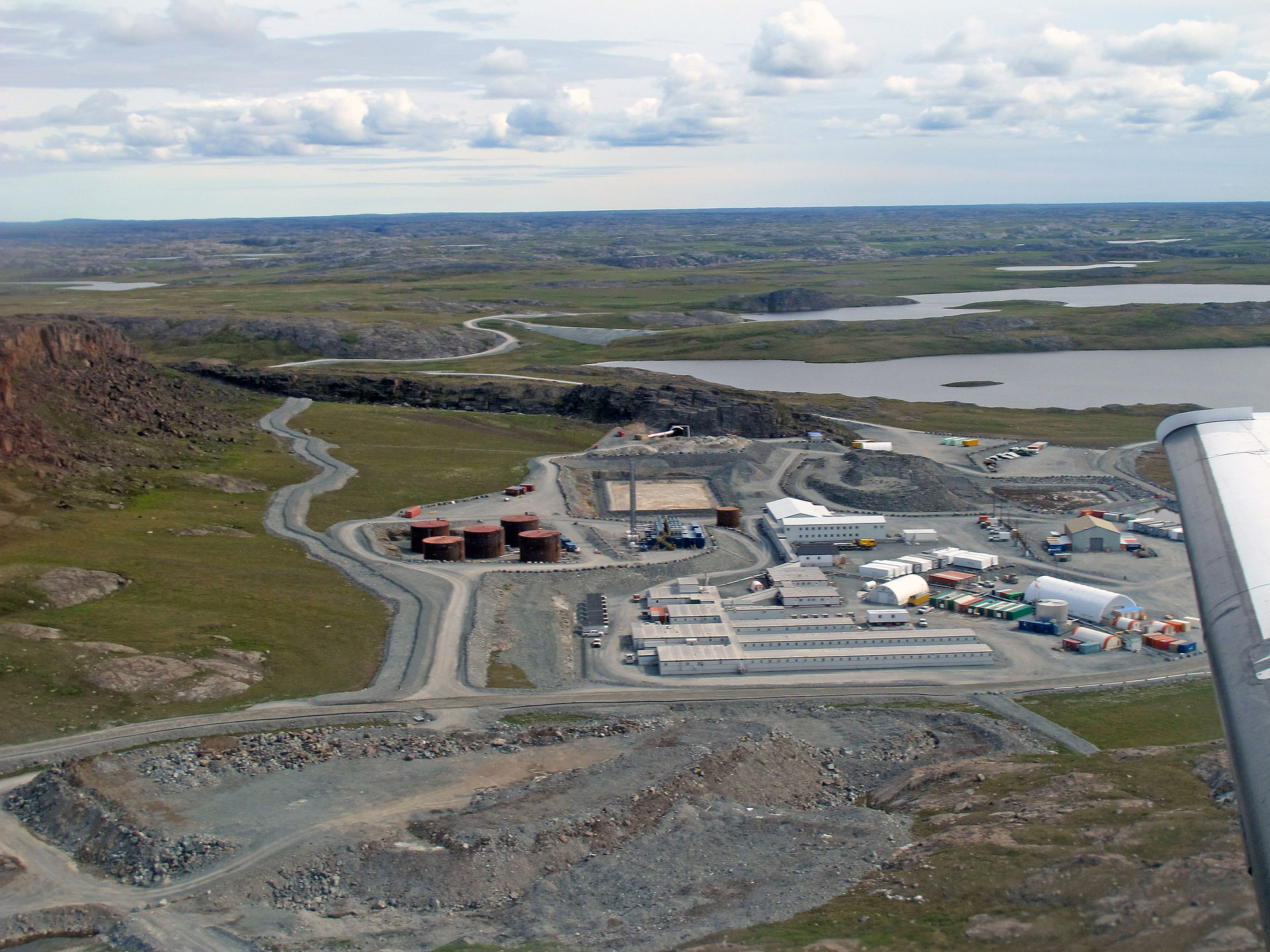 mine-d-or-de-hope-bay-au-nunavut-vu-des-airs.jpg
