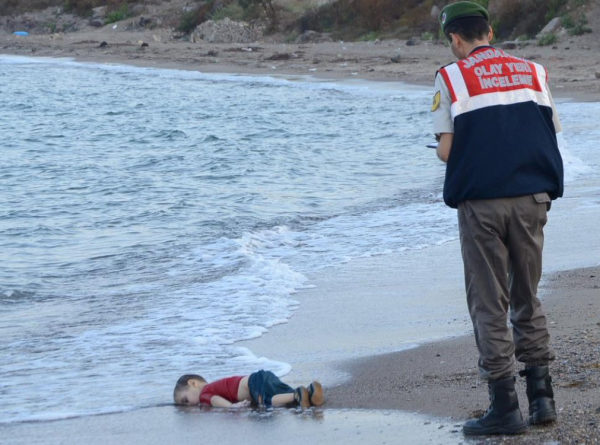 enfant-syrien-turquie-mort-sur-la-plage-2.jpg