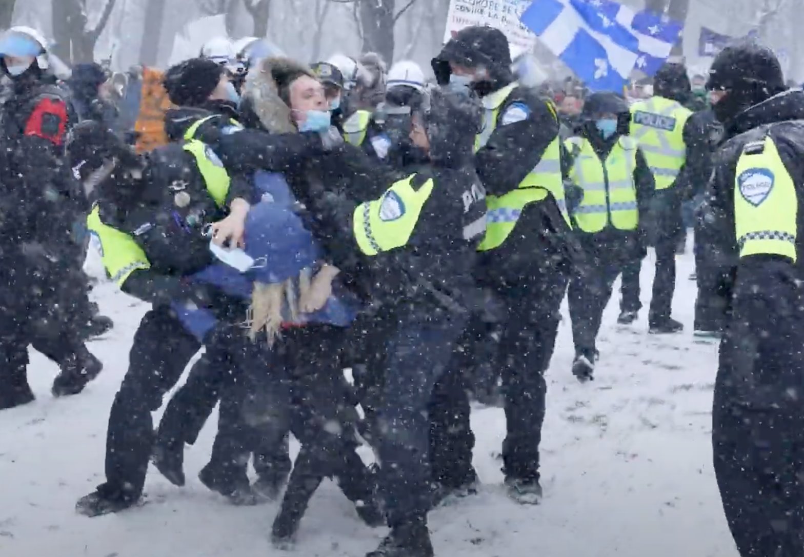 intervention-contre-2-jeunes-femmes-a-mtl-spvm-7.jpg