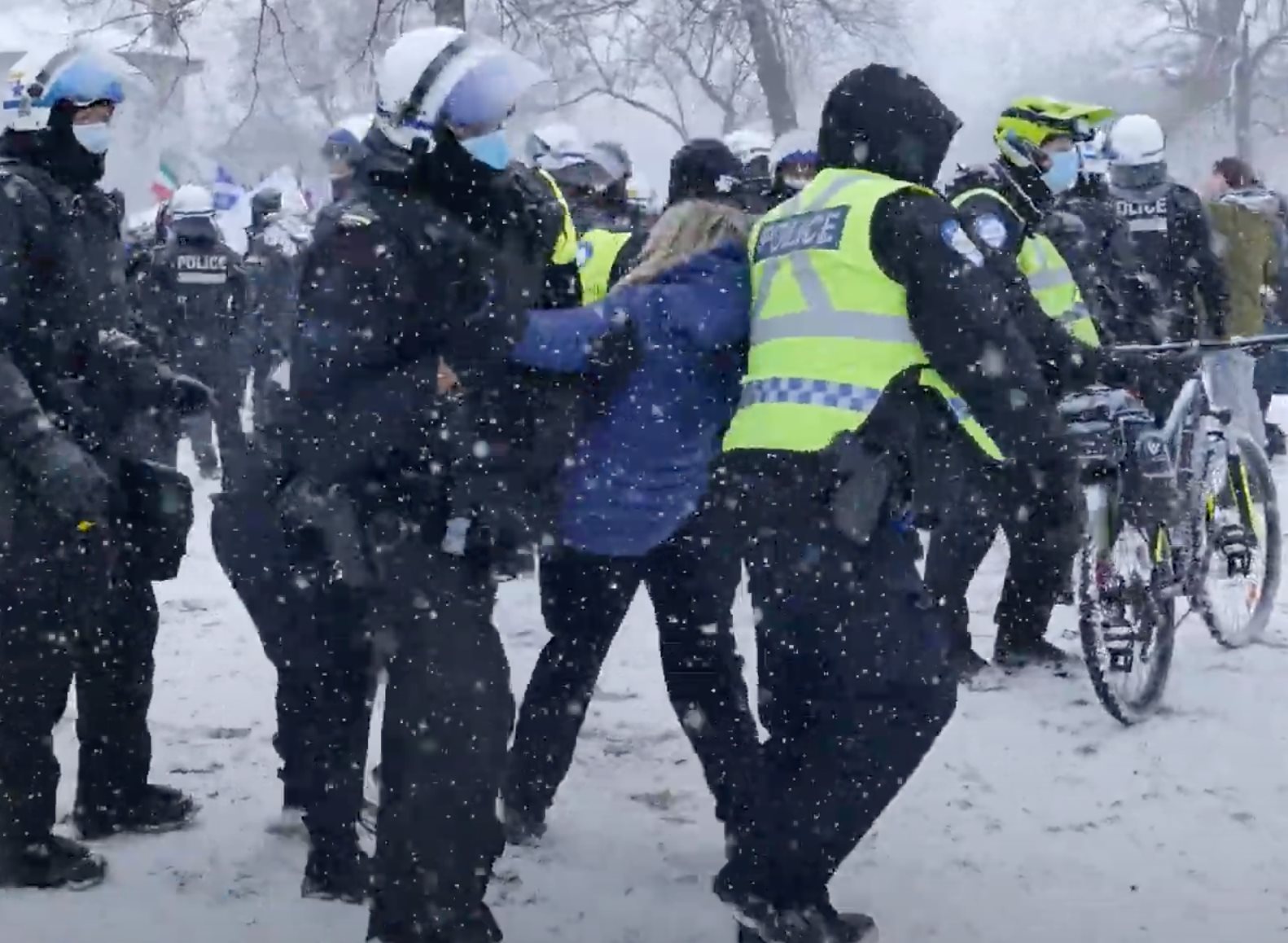 intervention-contre-2-jeunes-femmes-a-mtl-spvm-16.jpg