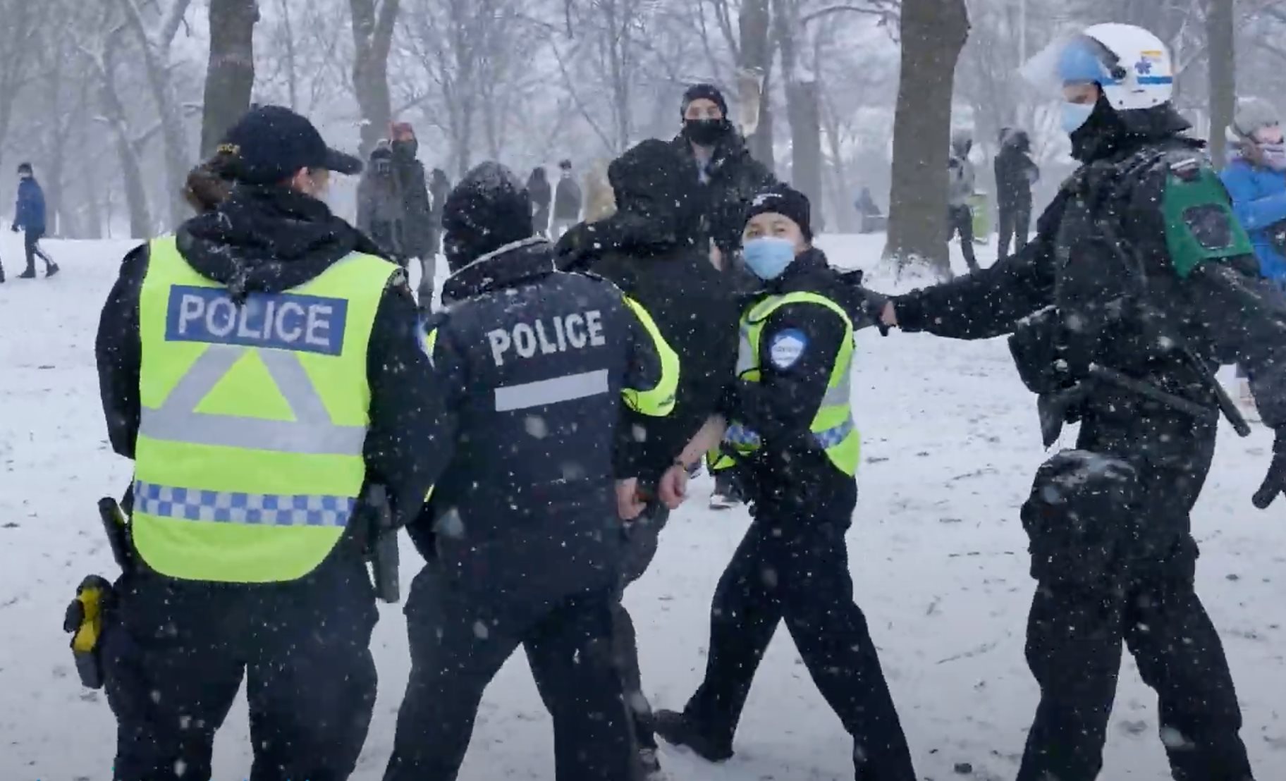 intervention-contre-2-jeunes-femmes-a-mtl-spvm-21.jpg