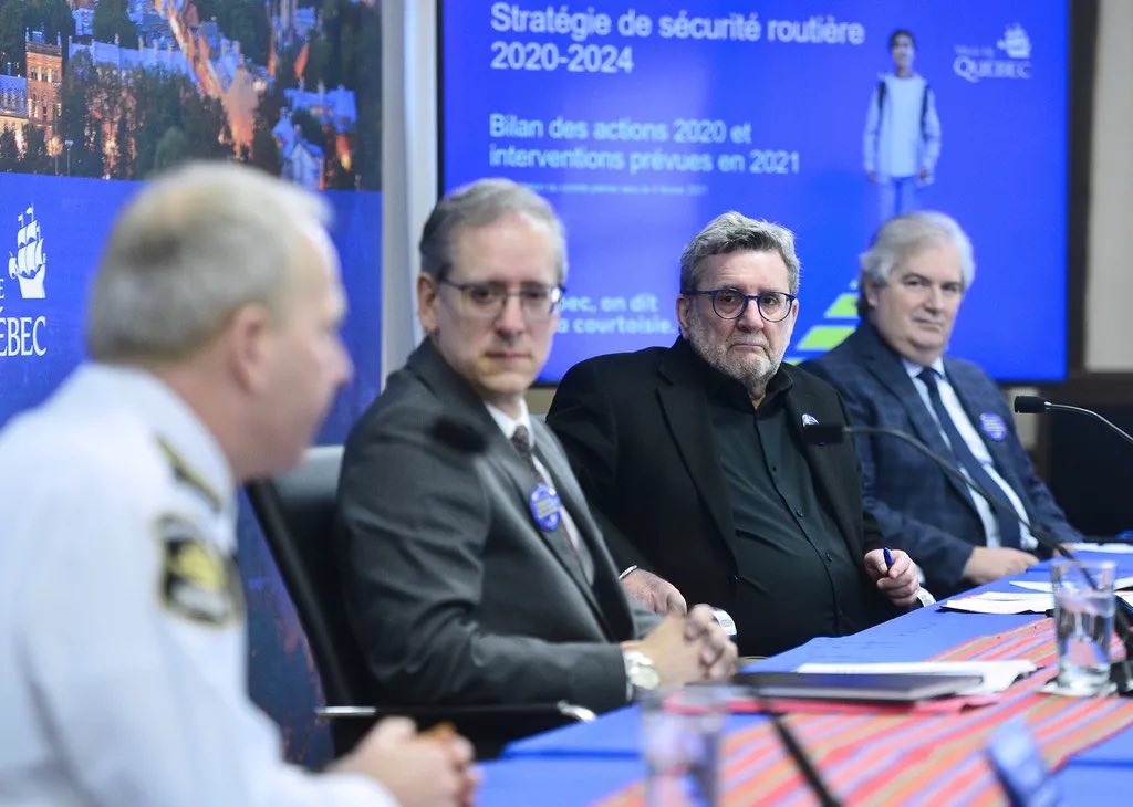 Le maire Régis Labeaume en conférence de presse, jeudi le 4 février 2021