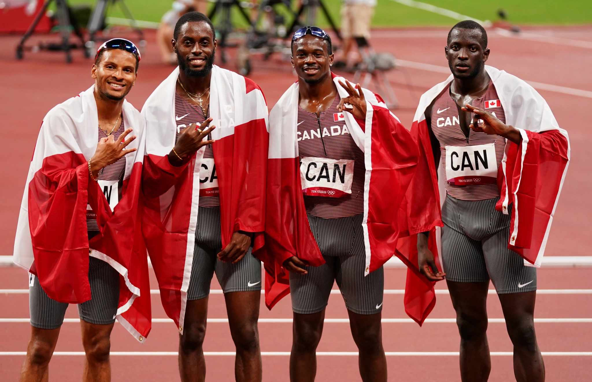 medailles-masculins-d-equipe-canada.jpg