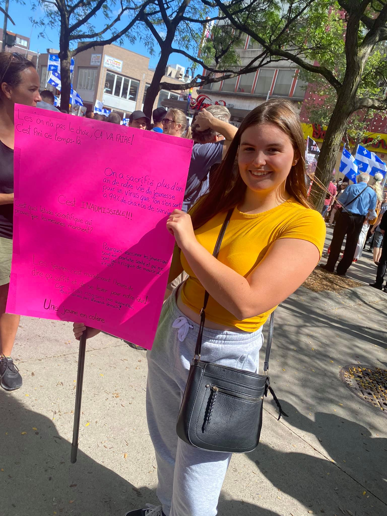 bara-barbs-a-montreal-pour-la-marche-du-11-septembre-2021-6.jpg